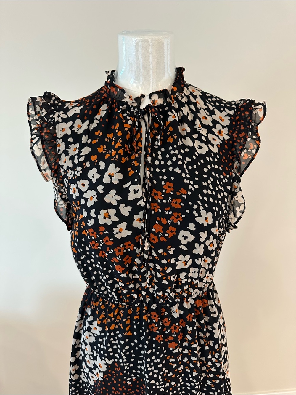 Floral Dainty Keyhole Midi Dress